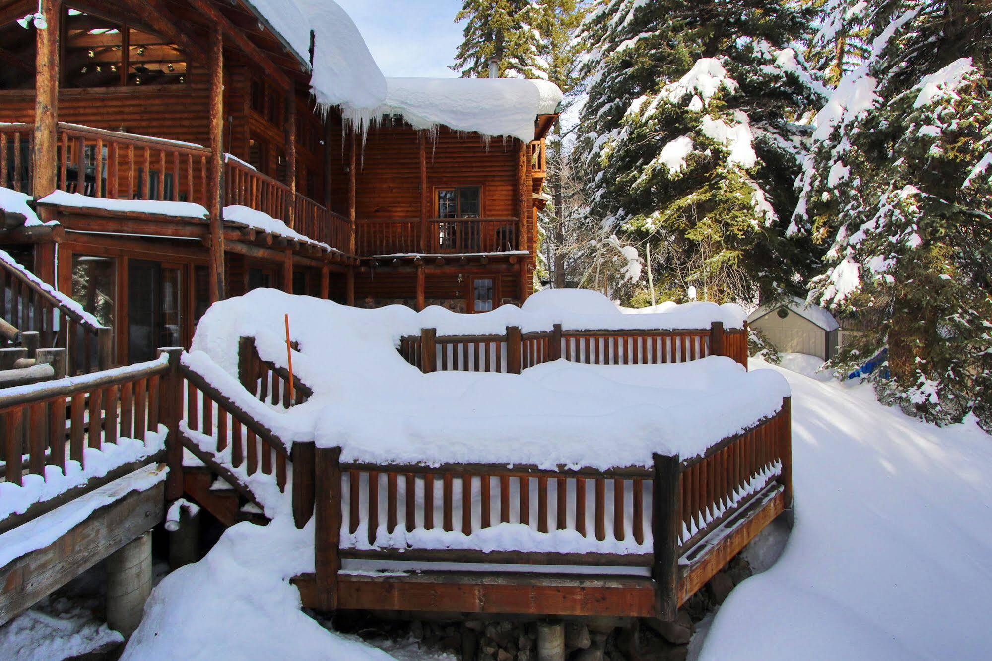Log Cabin On The Stream Sundance Exteriér fotografie
